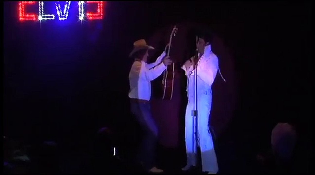 Terry Padgett sings Thats Alright Mama at Elvis Day in Sheffield Elvis Presley song