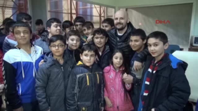 Amasya Komedyen Atalay Demirci Eğitim Gördüğü Okula Ziyaret Etti