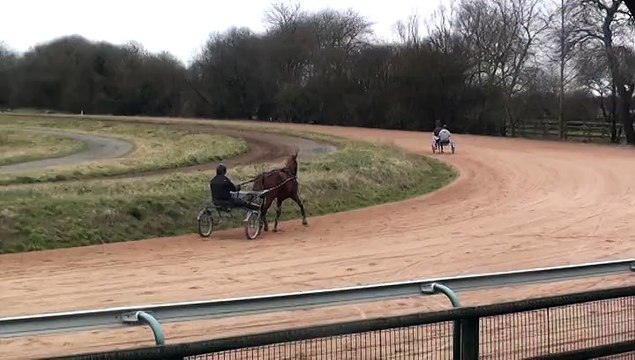 DIMITRI DU ROUMOIS EN PISTE