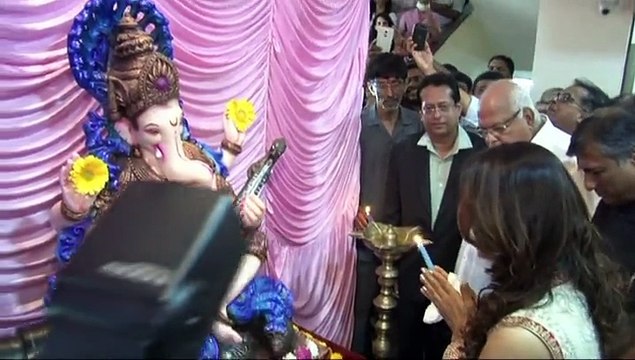 Juhi Chawla at the inauguration of Dialysis Centre at Dalvi Hospital