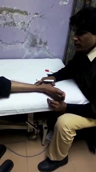 How to assess lateral ankle sprain  By Dr. Hassan Anjum Shahid, PT.