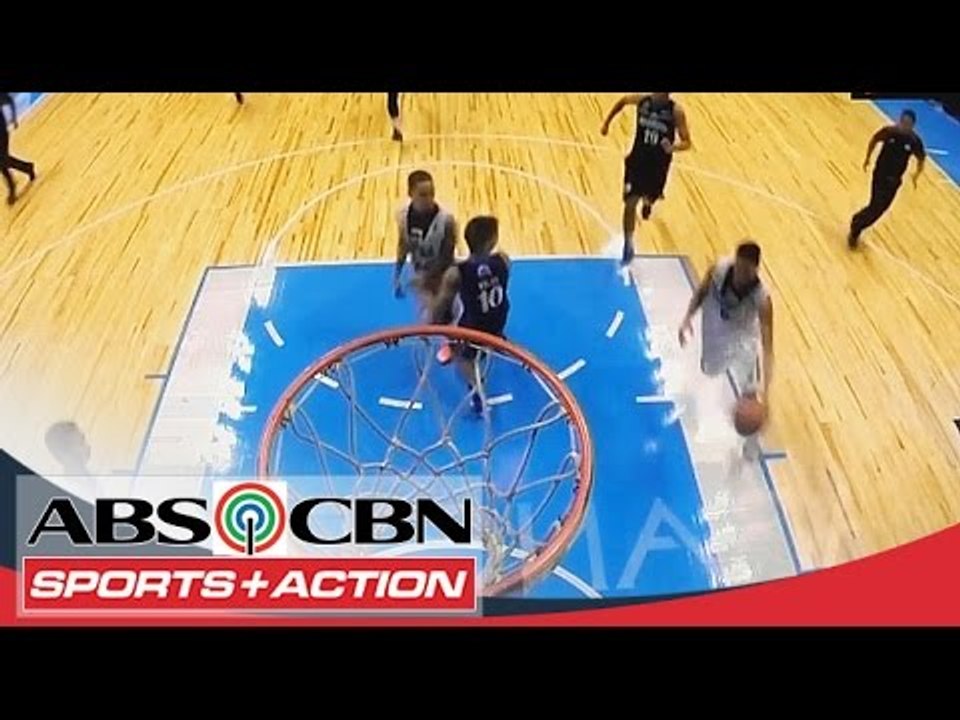 UAAP 77: Reyes with a no look pass