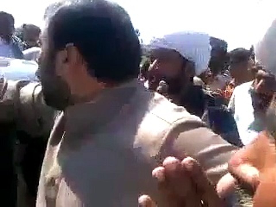 PMLN Deputy Speaker Ali Sher Gorchani ki Na-Shaista Zuban aur Awam ko Mamoon Banane ki Koshish