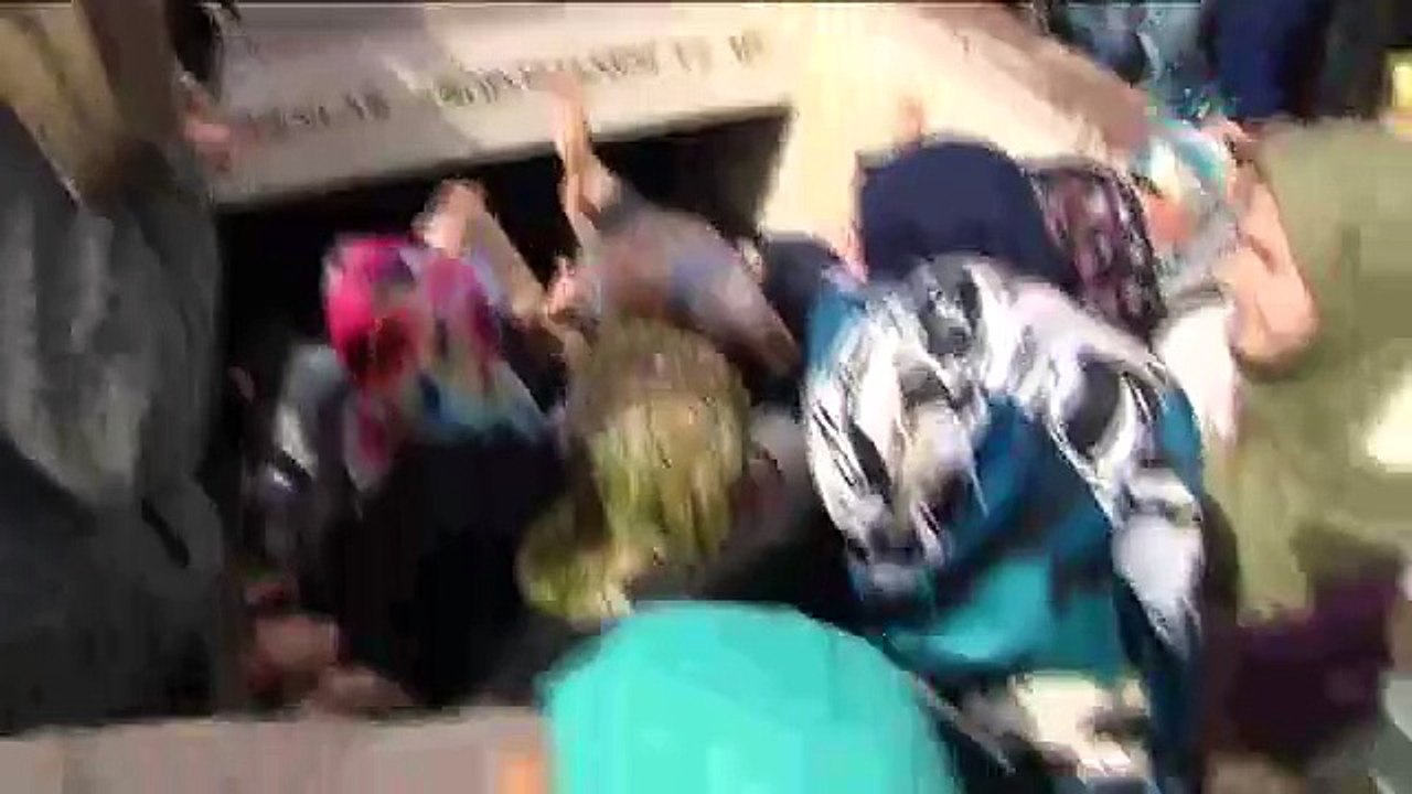 Davutoğlu vatandaşlarla sohbet etti