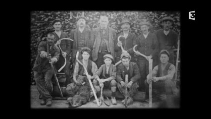 Les fourches en bois de micocoulier de Sauve