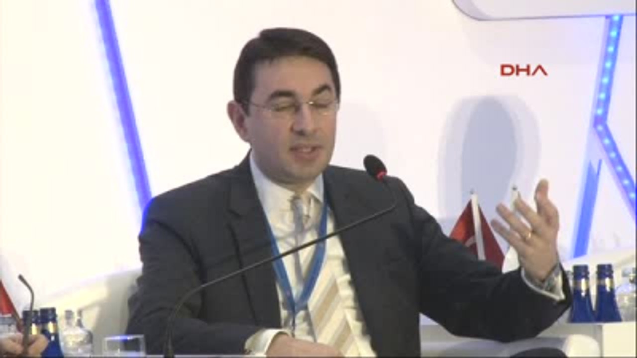 Bursa19uludağ Ekonomi Zirvesi'nde Boyner Grup?tan Cem Boyner, Denizbank'tan Hakan Ateş ve...