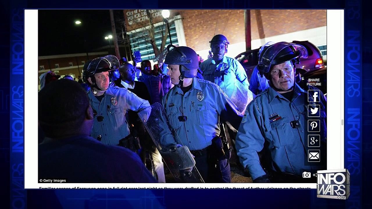 Ferguson Cop Shot In The Face