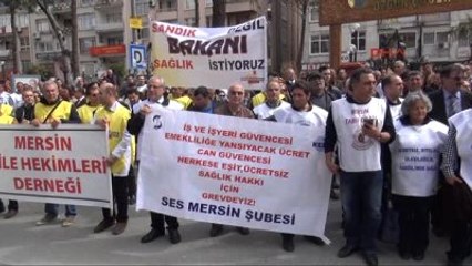 Mersin'de Sağlık Çalışanları Yürüdü