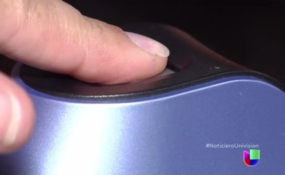 Así funciona la venta de artículos básicos mediante captahuellas