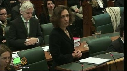 Swedish prosecutors offer to question Assange in London