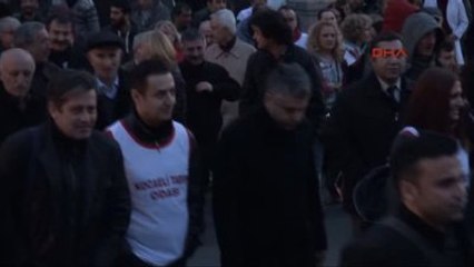 Kocaeli'de Sağlık Çalışanları İş Bıraktı