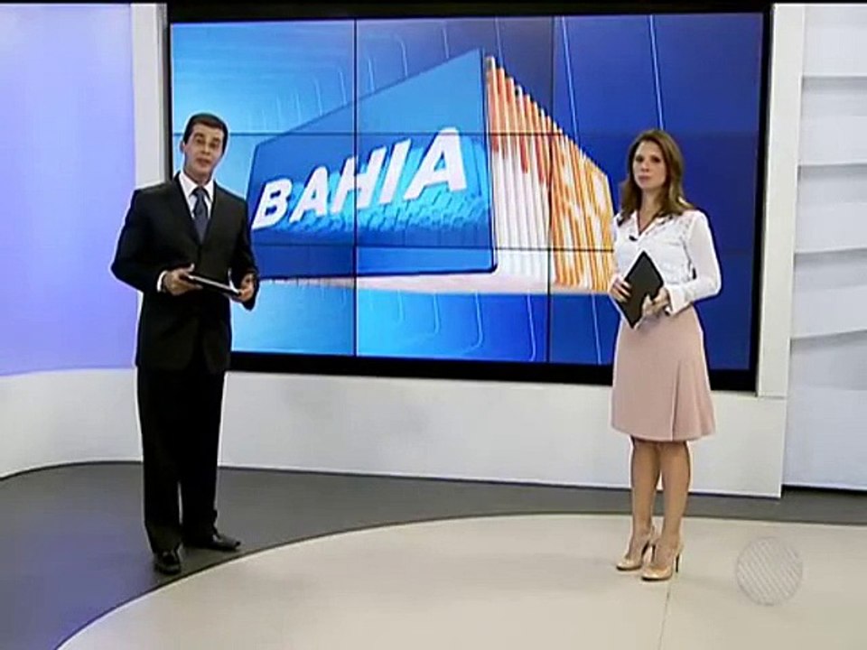 ASSALTANTE AGRIDE MULHER E LEVA 5 TIROS NA BAHIA