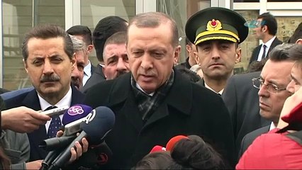 Yunan mevkidaşını tebrik etti