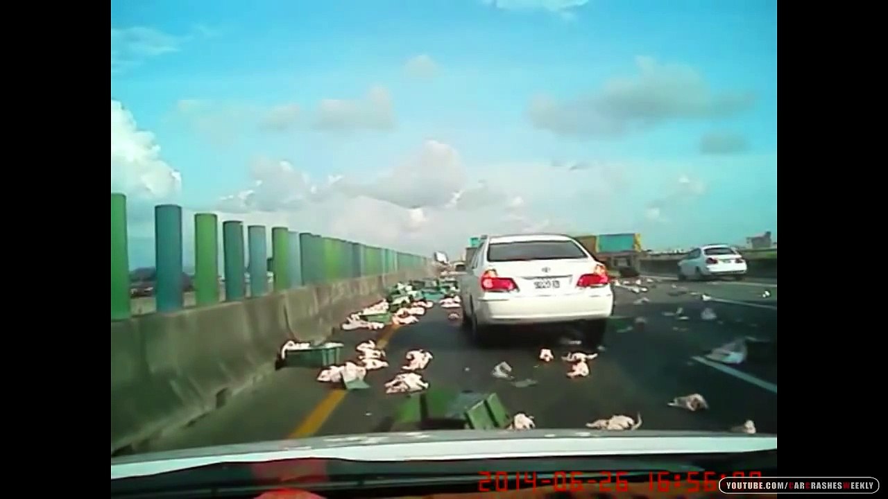 Car Crash Compilation   July 2014   Car Crashes Weekly 14