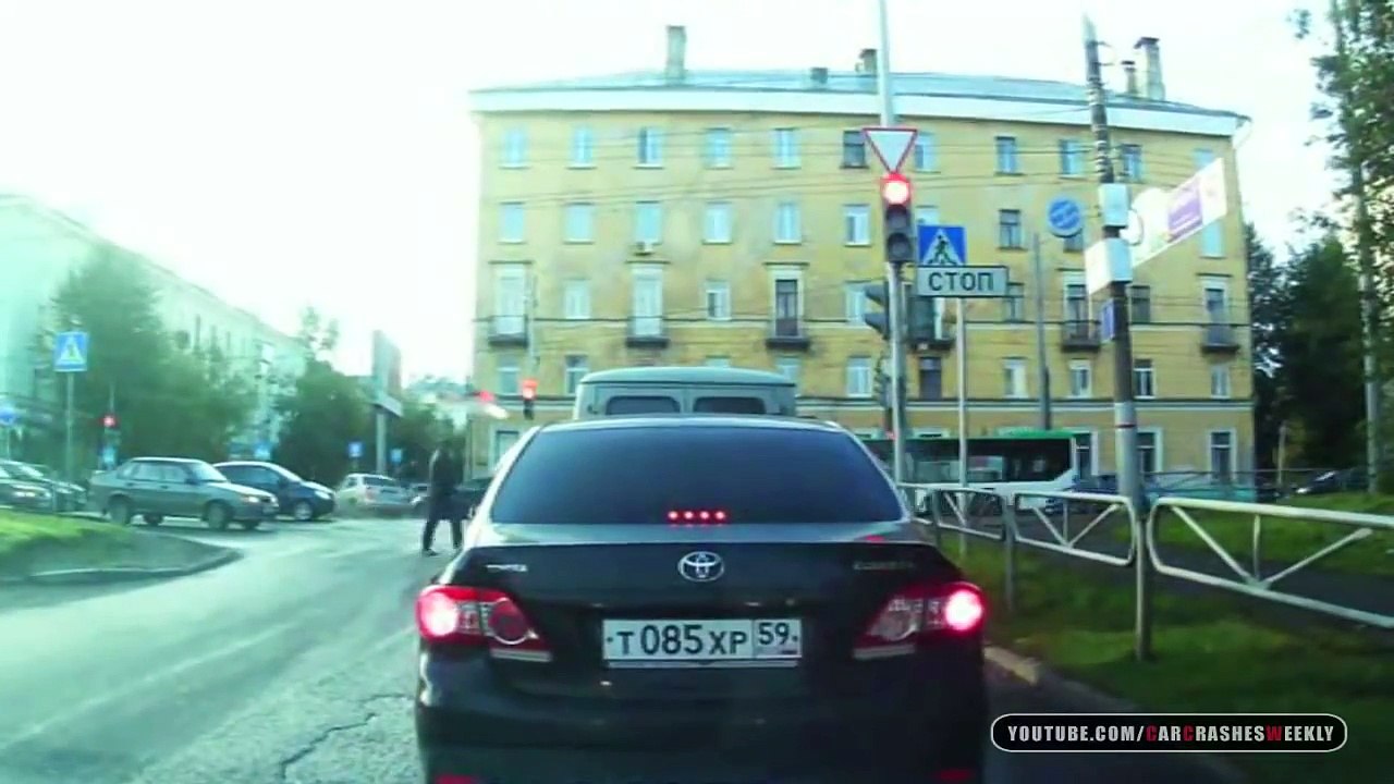 Car Crash Compilation   September 2014   Car Crashes Weekly 22