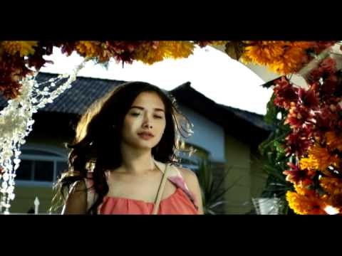 My Cactus Heart (Ang daming matitinikan sa pelikulang ito)