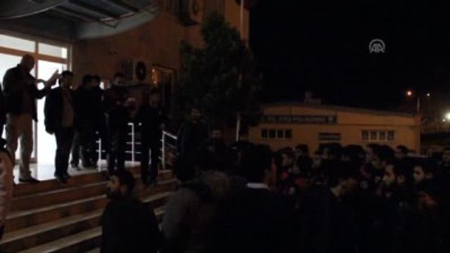 Huzur Operasyonunda Polise Mukavemet Gösteren 5 Kişi Gözaltına Alındı
