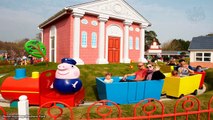 Peppa Pig Theme Park Train Ride With Dinosaur Play Doh Trenecito de juguete Dinosaurio N