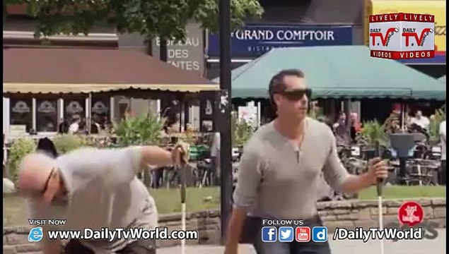 Blind man throuw Steel Ball - Just for Laughs GAGS