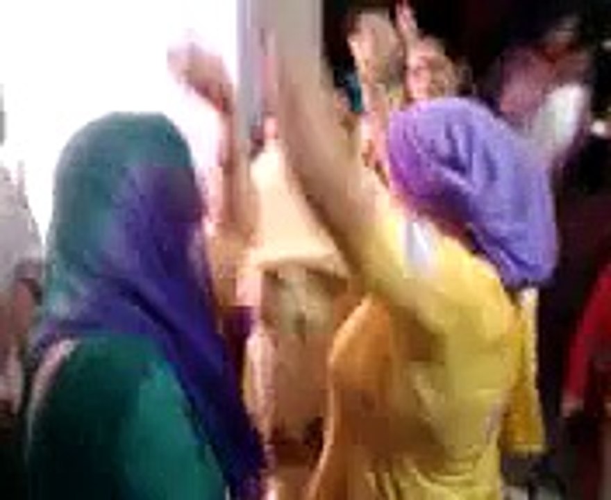 Family dance in wedding