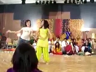 Anika and maheen slow motion dance