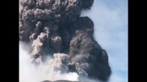 Impressionnante éruption du volcan Turrialba au Costa Rica