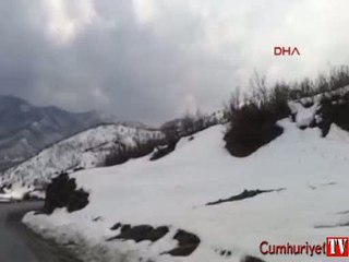 Bitlis'te yola döşenen patlayıcıların patlama anı