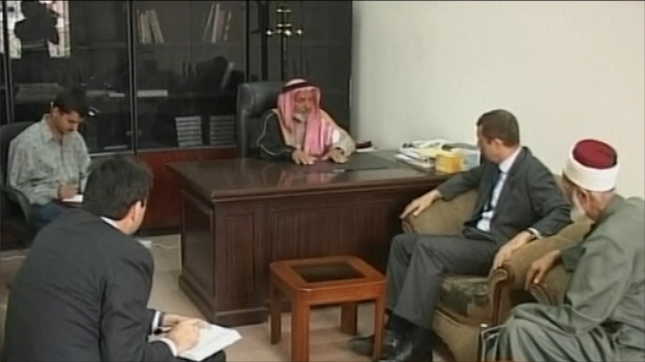 الشيـخ حارث الضاري يوارى الثرى في عمّان