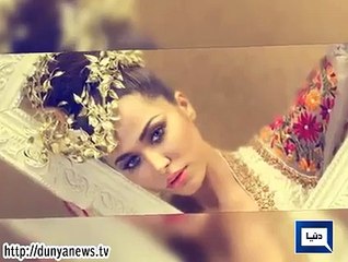 Supermodel Ayyan held for attempting to fly out with $500,000.