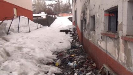 Bingöl Okul Yakınındaki Boş Bina Madde Bağımlılarının Mekanı Oldu