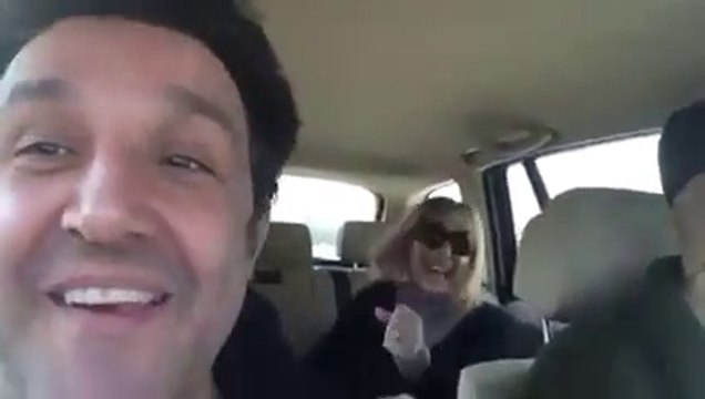 Flavio Insinna verso Corato per presentare La macchina della felicità (2)