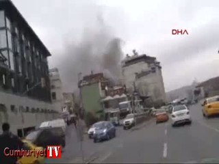 Beyoğlu'ndaki patlamadan ilk görüntüler