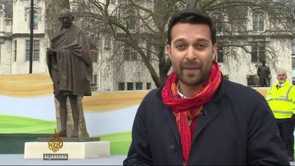 Ghandi statue unveiled in London