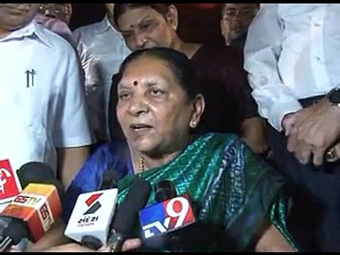 Gujarat CM Anandiben Patel talks on Metro Rail project in Ahmedabad