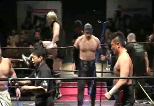 Muhammed Yone, Yoshinari Ogawa & Taiji Ishimori vs. Takeshi Morishima, Maybach Taniguchi & Mitsuhiro Kitamiya (NOAH)