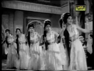 Shama ka shola bhrak raha hay dil diwana dhrak raha hay