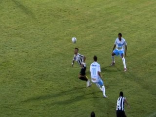 Olé! Gabigol mostra habilidade com lençol em adversário