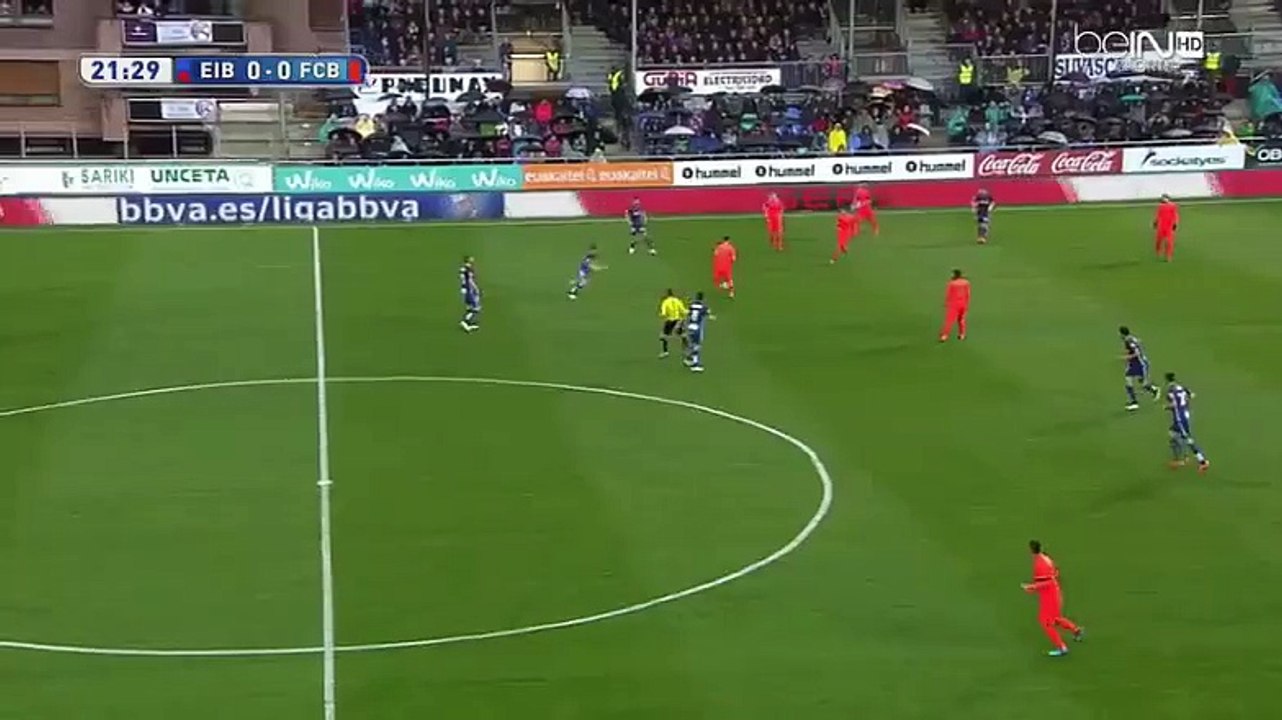 Messi amazing run vs Eibar