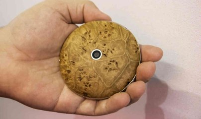 Behold the Worlds First Perfectly Round Smartphone