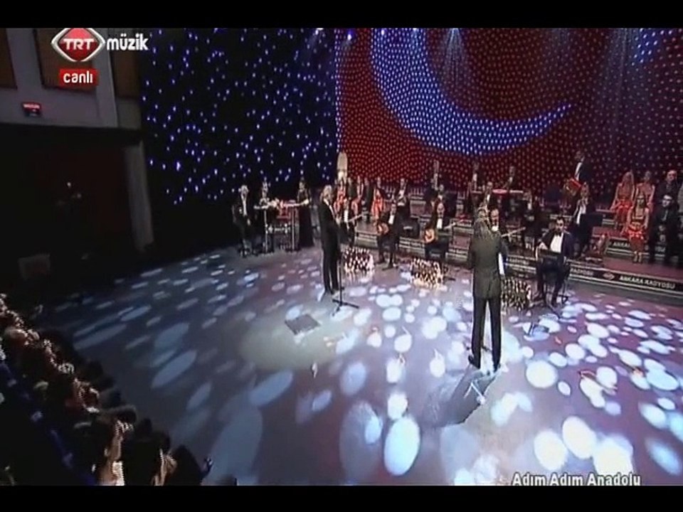 Sunum-Zeynep GEÇER Erol KÖKER-Uca Dağların başına Şef:Ömer Hayri UZUN