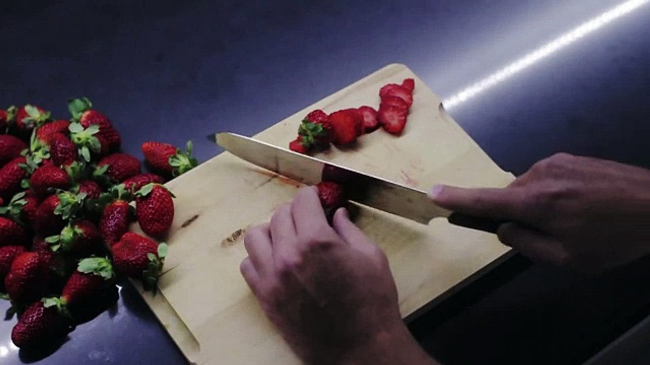 Θάνος Πετρέλης - Να της πεις | Greek- face (hellenicᴴᴰ video clips)