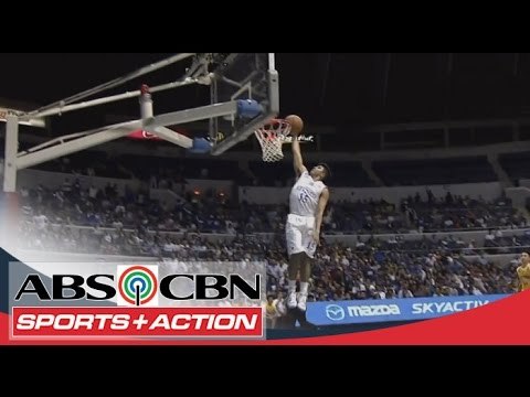 UAAP 77: Kiefer Ravena with a one hand slam!