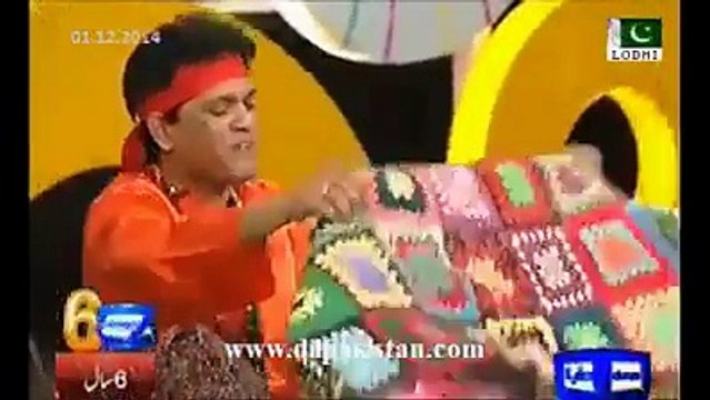 جوگی بابا نے جگتیں مار مار کر ماروی میمن کی بولتی بند کروا دی