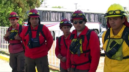 Chili : un gigantesque indendie menace le port de Valparaiso