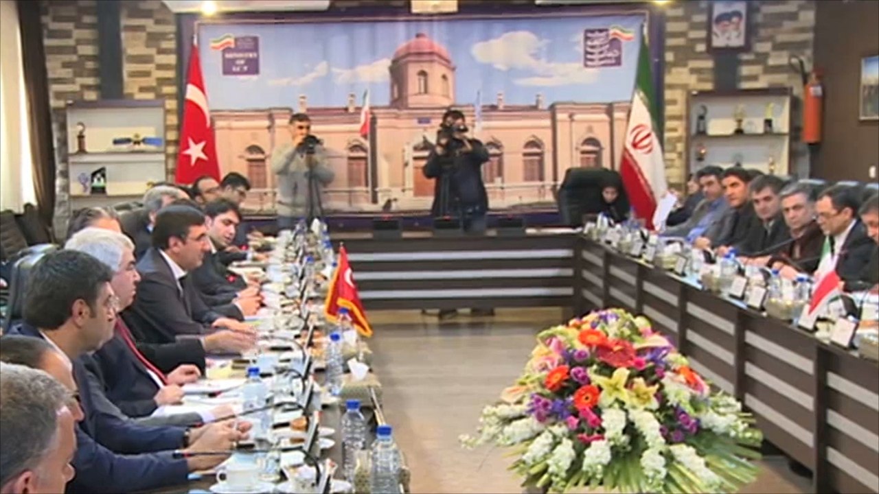 تركيا وإيران.. مساع لرفع التبادل التجاري