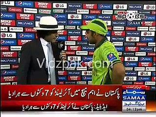 Sarfaraz talking with Ramez Raja great 100