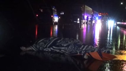 Tır Sürücüsüne Çarptığı Aracını Bırakıp Kaçtı