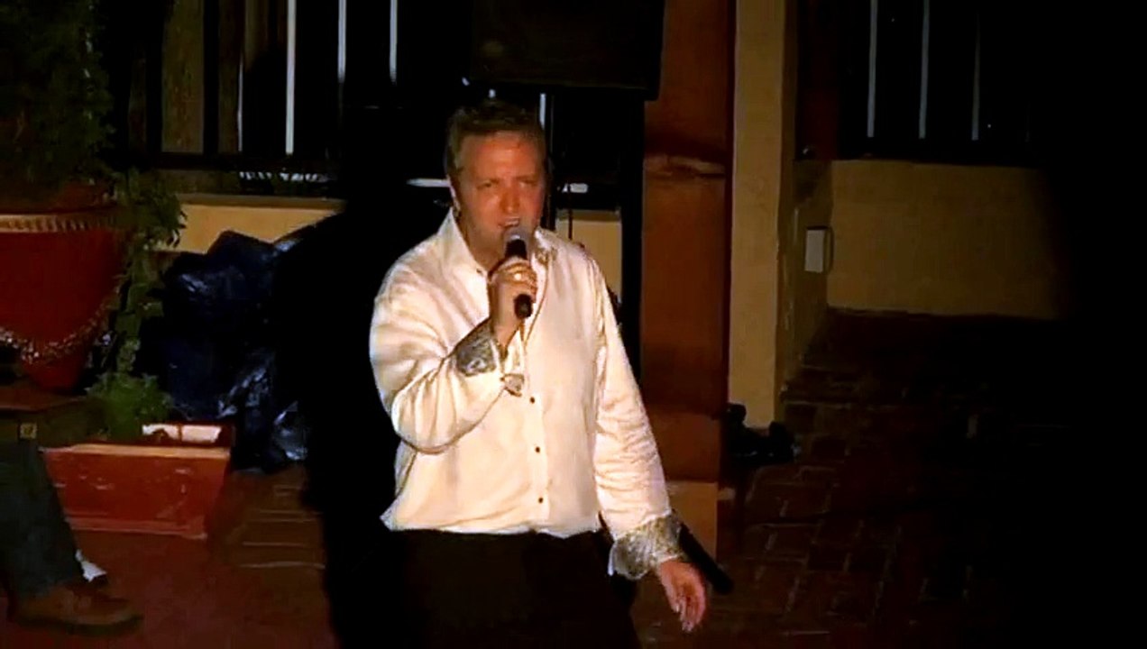 Colin Paul sings  Single Shinning Star  at Days Inn Pool Party Elvis Week (video)