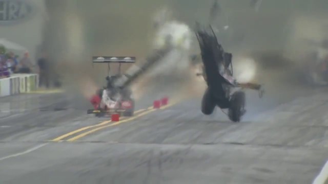 Spectacular dragster crash : Larry Dixon walks away totally safe!