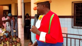 Cameroun: des clowns pour sensibiliser les élèves sur Boko Haram